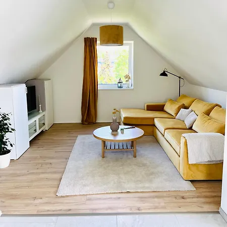 55m2 Rabenstein Kids Welcome, Wifi, Privater Parkplatz, Waschmaschine, Babybett, Klimaanlage