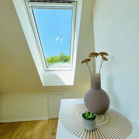 Apartamento 55m2 Rabenstein Kids Welcome, Wifi, Privater Parkplatz, Waschmaschine, Babybett, Klimaanlage *