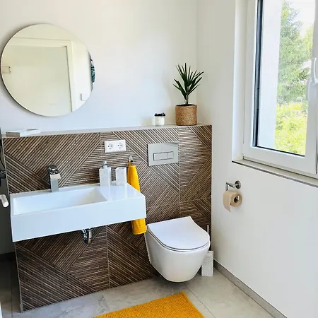 55m2 Rabenstein Kids Welcome, Wifi, Privater Parkplatz, Waschmaschine, Babybett, Klimaanlage Apartamento