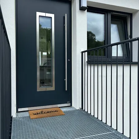 55m2 Rabenstein Kids Welcome, Wifi, Privater Parkplatz, Waschmaschine, Babybett, Klimaanlage *